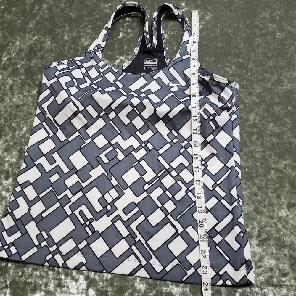 Nike Gray Geometric Print Athletic Tank‎